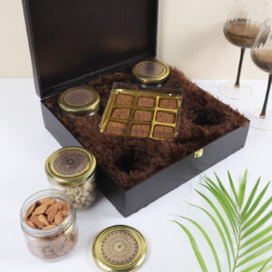 Royal Delight Dry Fruit Hamper (1 Piece)